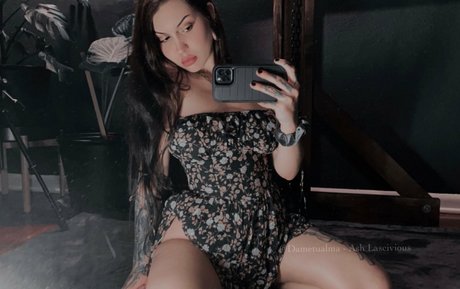 big tits brunette onlyfans hot nude picture