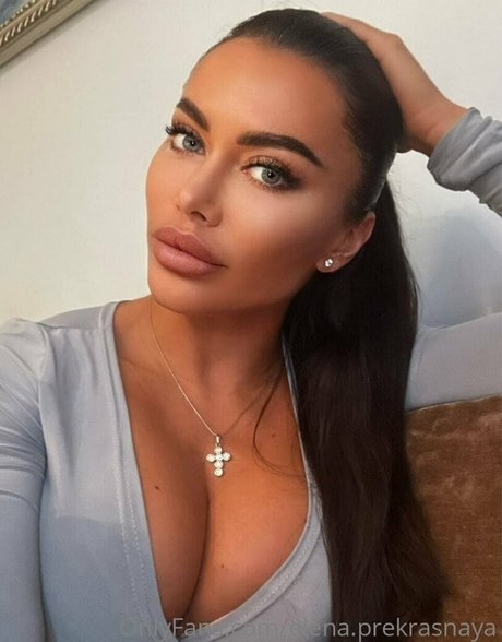 elena the beautiful erotic model photo