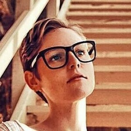 Stella Hayes beautiful model picture