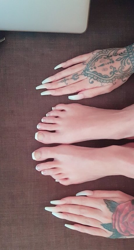 Hollie Stafford nude star archive