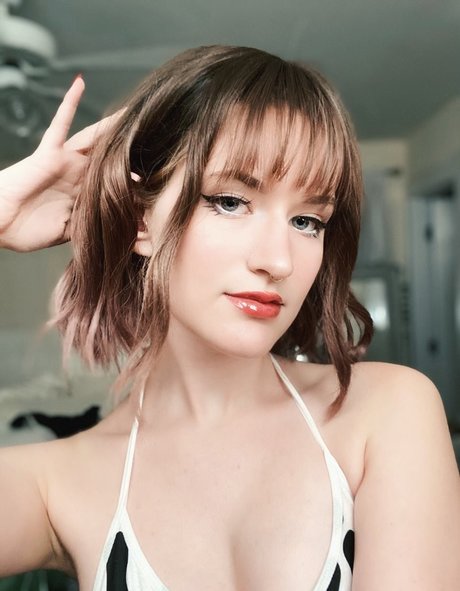 HazelFig model xxx pic