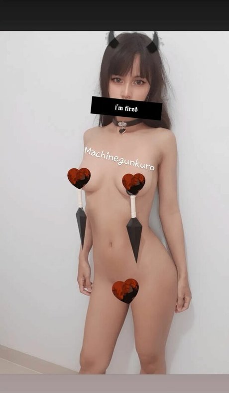 Kuro Emma pornstar naked photos