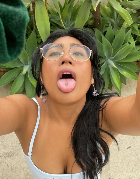 Crystal IGGY model porn archive