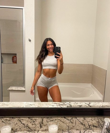 Jasmin Alexandria nude model pic