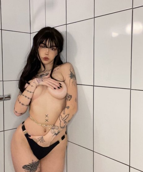 Yuprntae pornstar beautiful photo