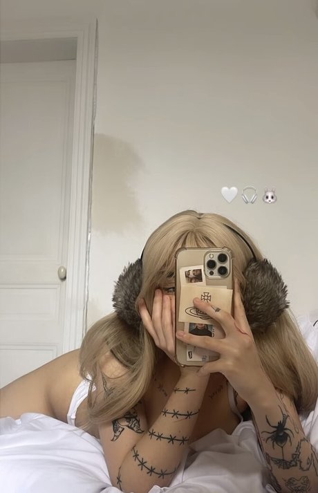 Yuprntae model nude pics