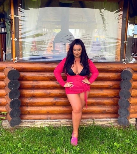 Dasha Kovalenko exclusive model image