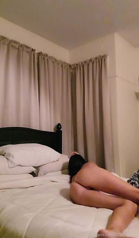 thinbitch925 pornstar pretty pictures