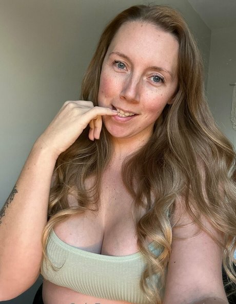 blonde wife onlyfans hd photos