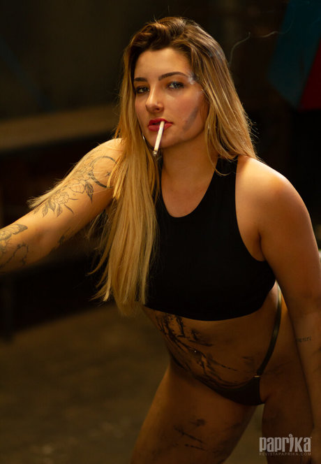 Victoria Foglia star sexy images