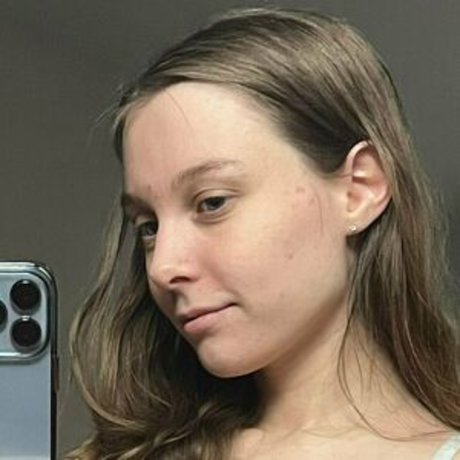 Lily Brooke model erotic image