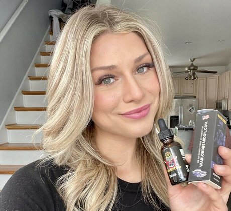 Dannie Rogers hd model photos