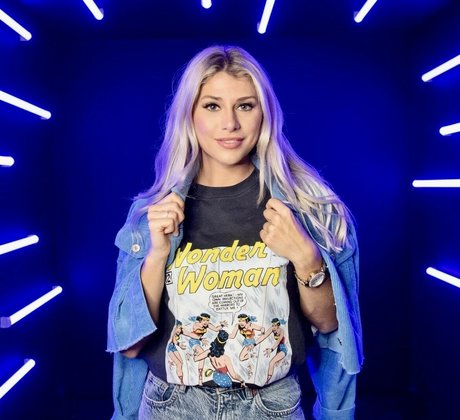 Dannie Rogers hd model photos