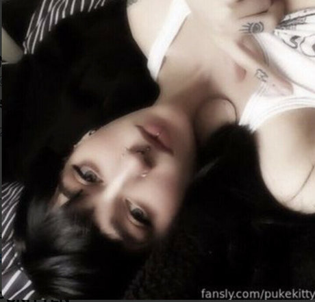 Pukekitty sexy star image