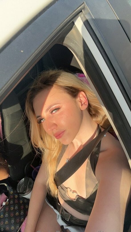 female popular onlyfans hot sexy picture