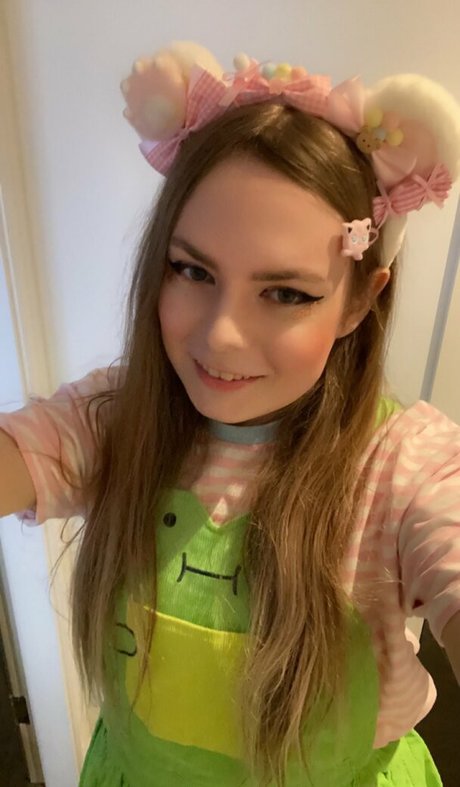 xmaddiemoonx adult star picture