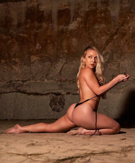 Korrine Portley perfect model pics