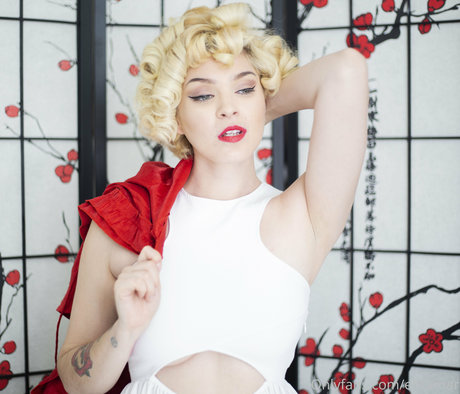 mrsunivrse model sex photo