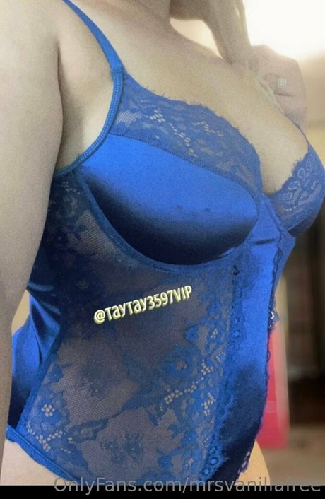 lesbian squirt onlyfans sex pics