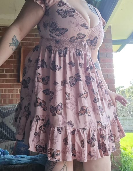 delilahslay nude star pics