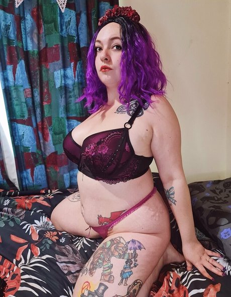 delilahslay erotic model pictures