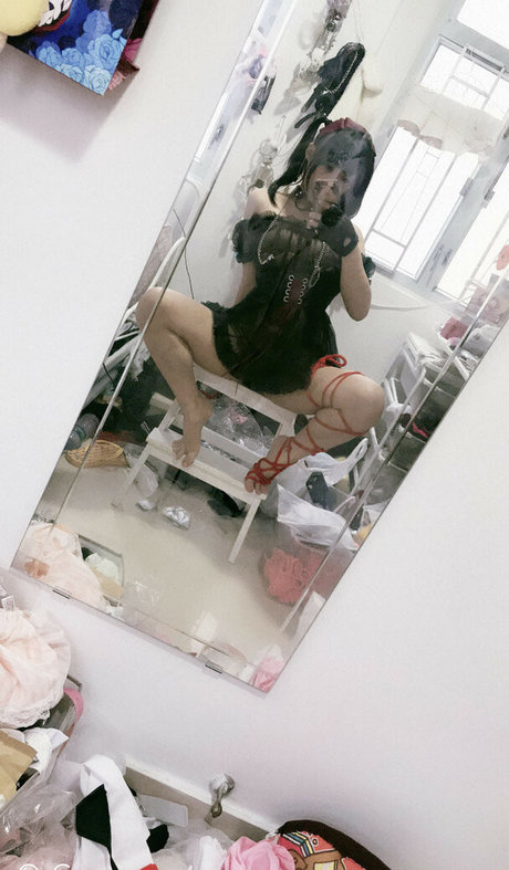 NazoEirian nice actress pictures