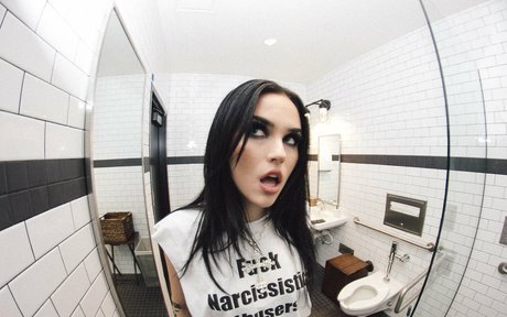 Maggie Lindemann model pretty picture