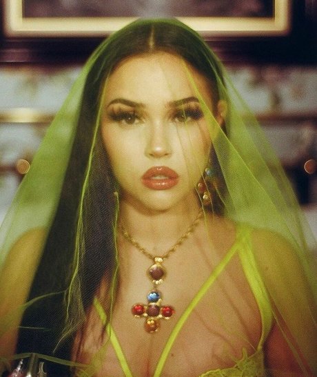 blonde handjob onlyfans sexy img