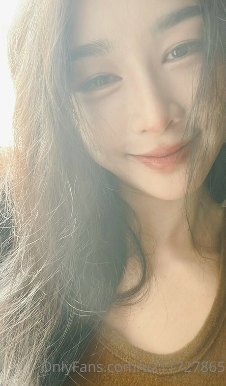 Hot Emma star images