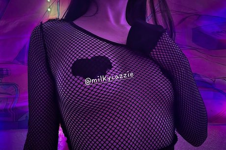 milkycazzie top actress photos