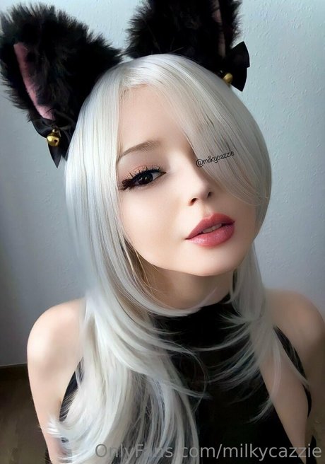 milkycazzie model pornographic image