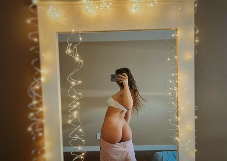 d o n u t s star exclusive picture