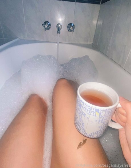 whoisteagan beautiful star photo