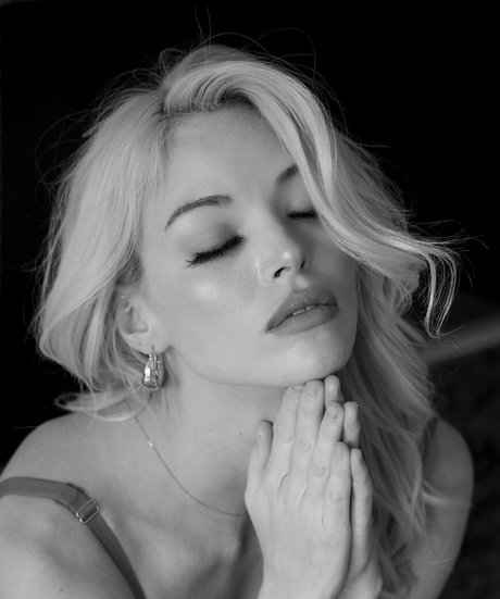 Nickykittyxx pretty model images