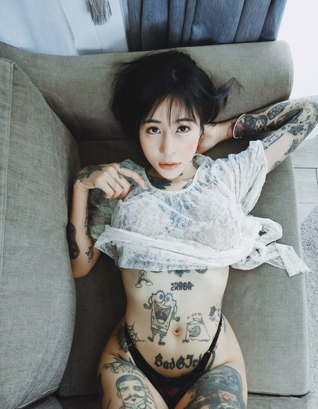 phat11 5 model erotic photos