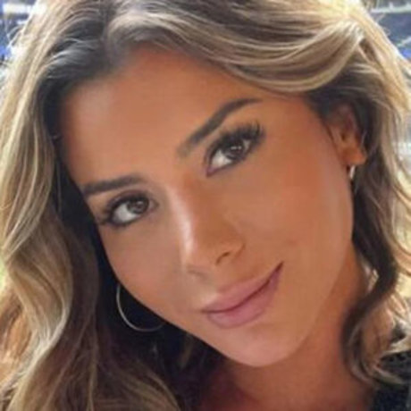 Isabela Pagliari adult model image