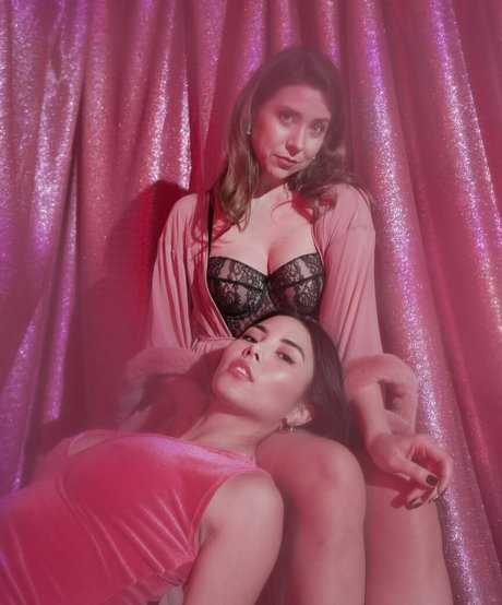 blonde handjob onlyfans free xxx pictures