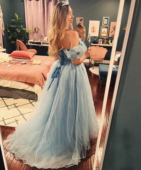 Hazel Hayes perfect model pictures