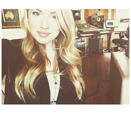 thick girls onlyfans hot nude galleries