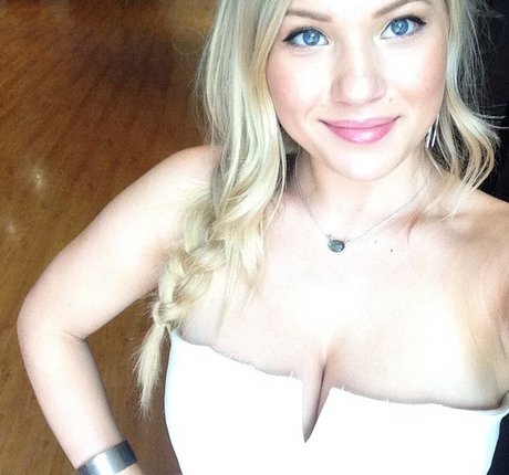 Anja Nissen star beautiful pic