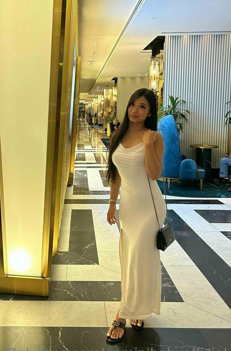 nerdy onlyfans beautiful pictures