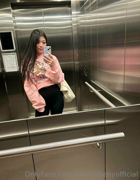 thigh high boots onlyfans exclusive images