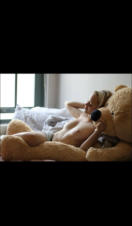 tomcat photography erotic model pictures