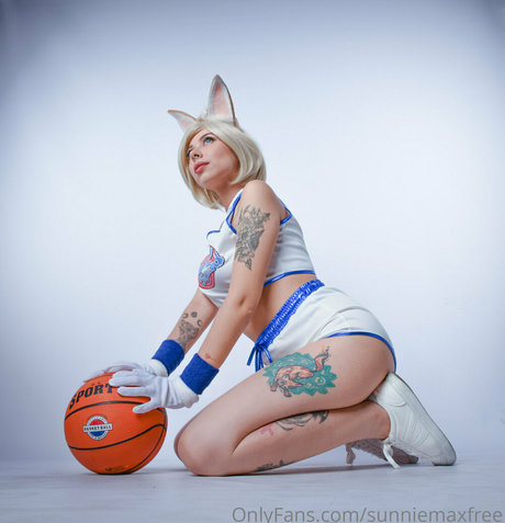 sunniemaxfree nude actress images