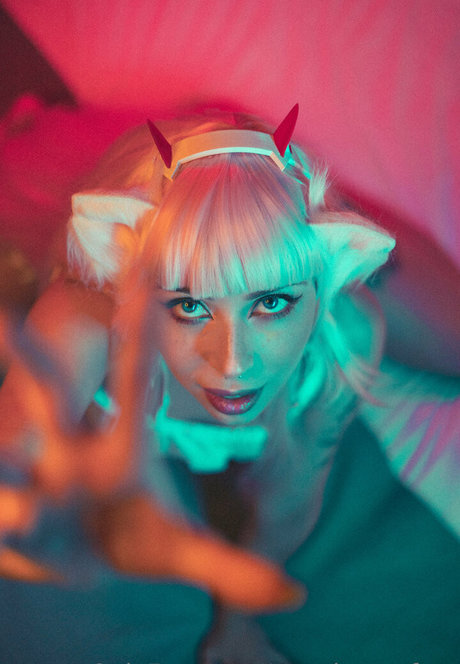 sunniemaxfree hot actress archive