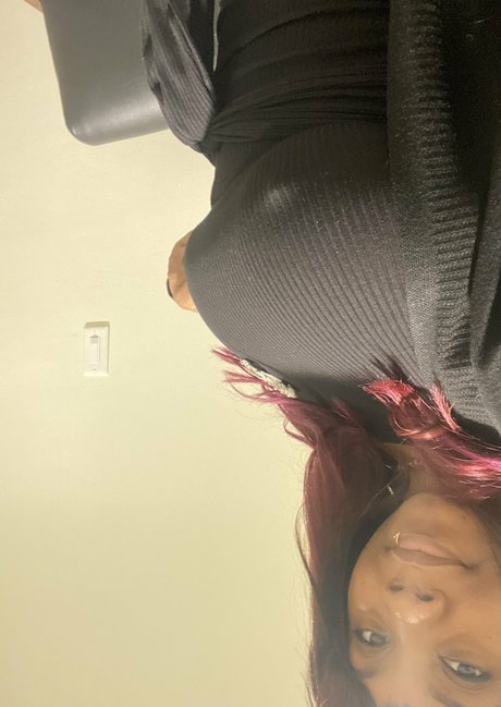 busty solo onlyfans hot pic