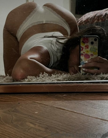 Hailey Gutierrez model pretty image