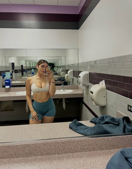 Hailey Gutierrez star hot photos