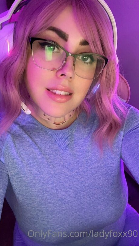 ladyfoxx90 pretty pornstar img