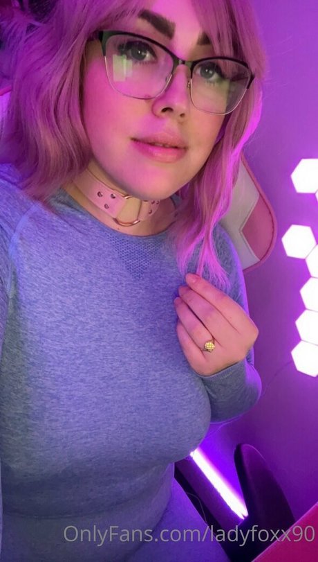 ladyfoxx90 perfect star pics